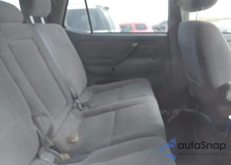 2003 Toyota Sequoia Sr5 V8 из США, поврежденный, VIN 5TDZT34A83S175777